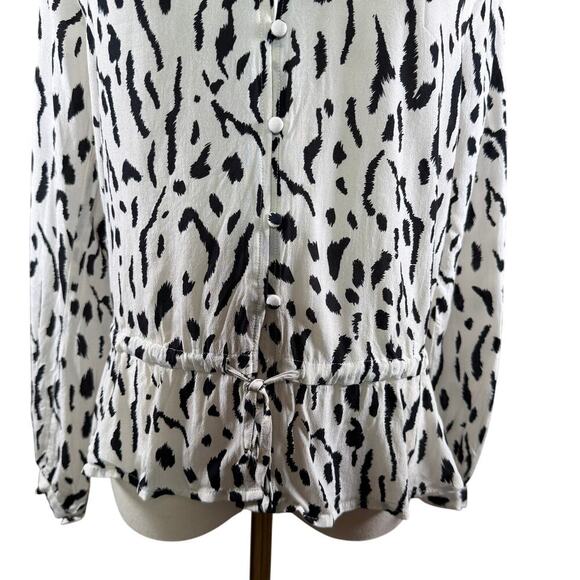 Rails Women's Animal Print Button Down Blouse Cinched Waist Work Wear | Small - Picture 4 of 10